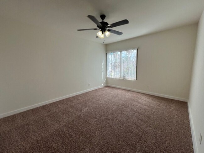 Building Photo - Citrus Cove Apartments 1 br