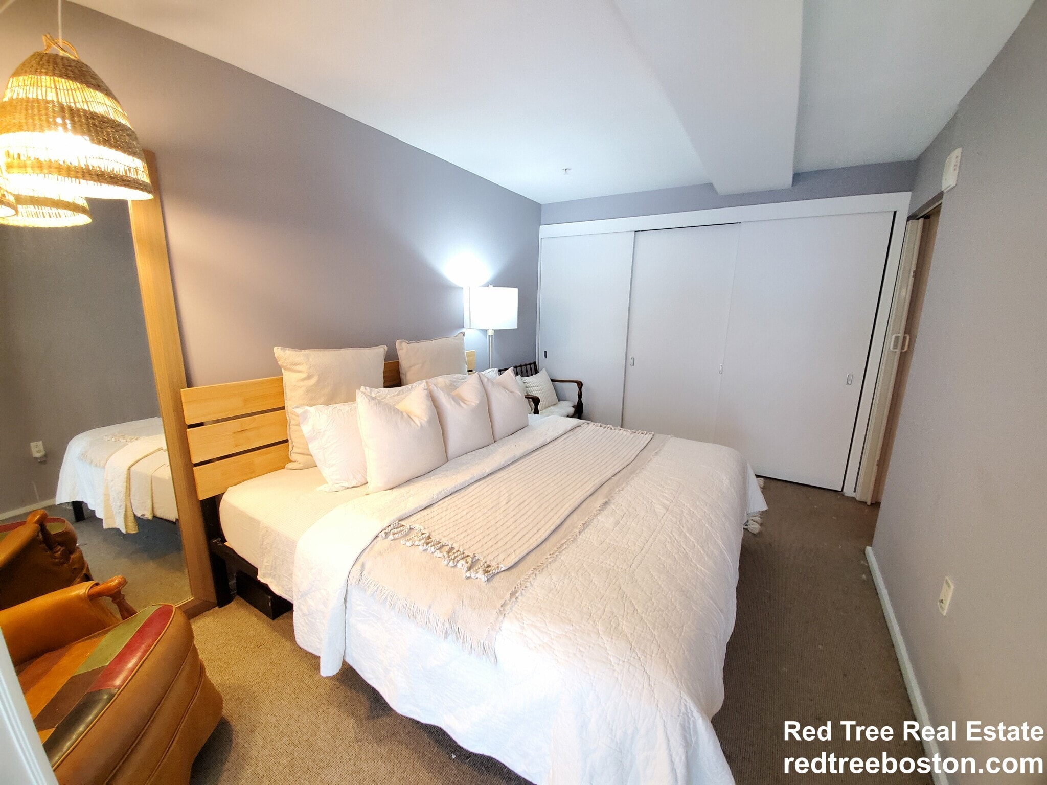 Building Photo - 2 Earhart St