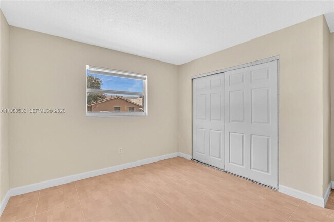 Building Photo - 3660 SW 60th Ave