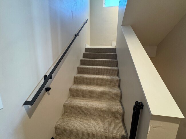 Building Photo - Perfect Sloan Lake Home with all the features and great views