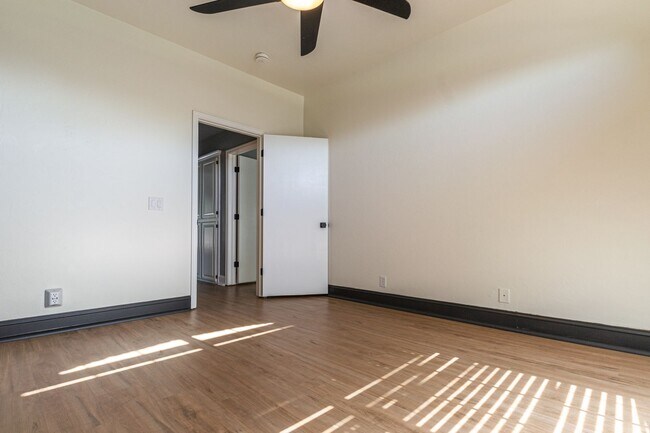 Building Photo - 17300 Zinc Dr