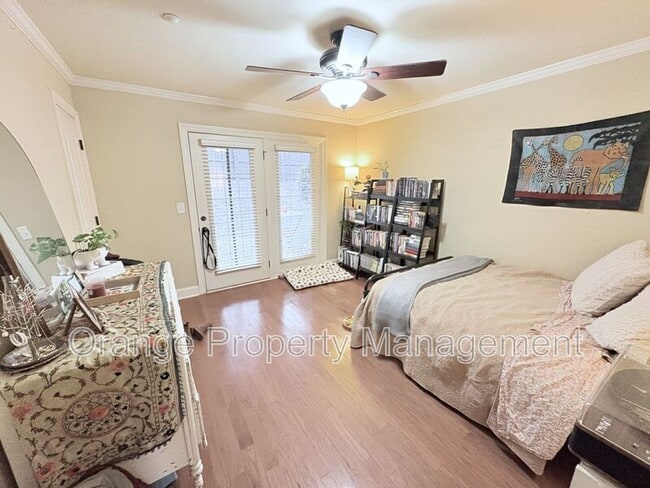 Building Photo - 209 Calhoun St