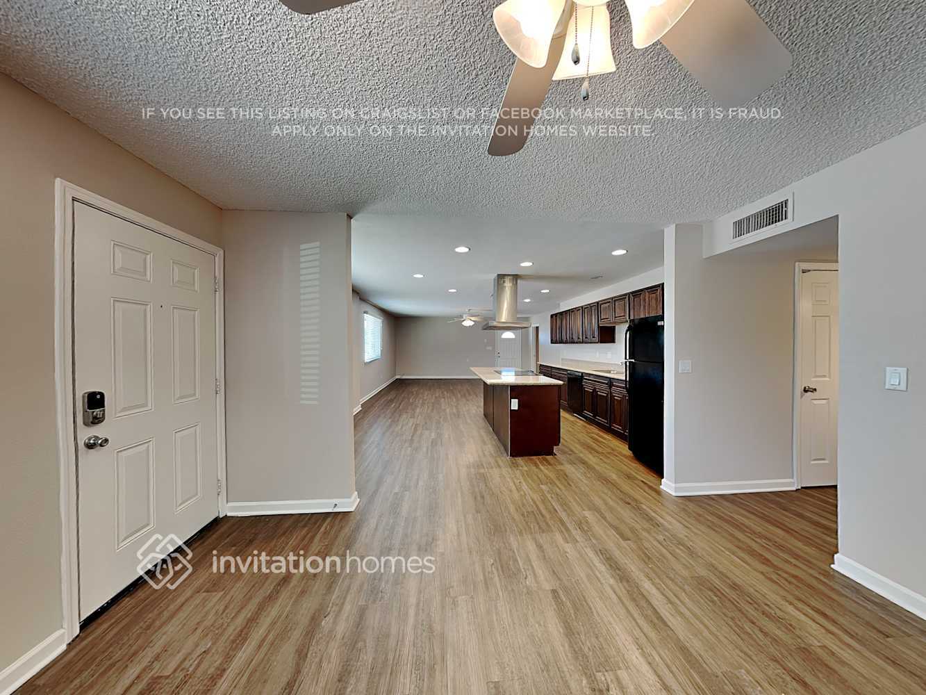 Building Photo - 4322 E Villa Maria Dr