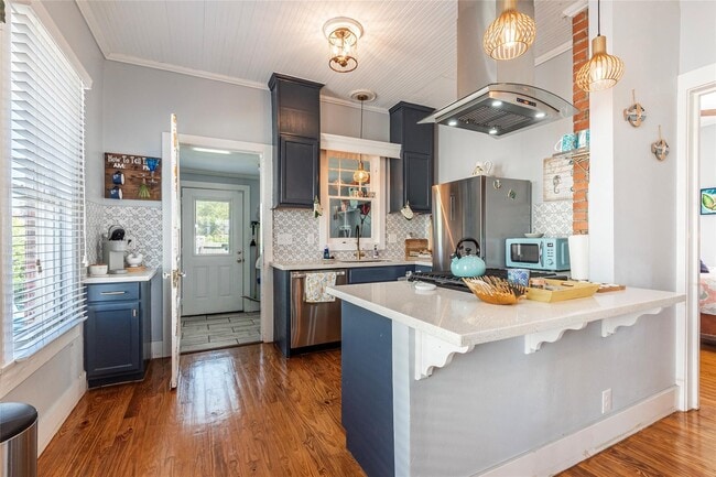 Building Photo - 4508 Avenue O 1/2