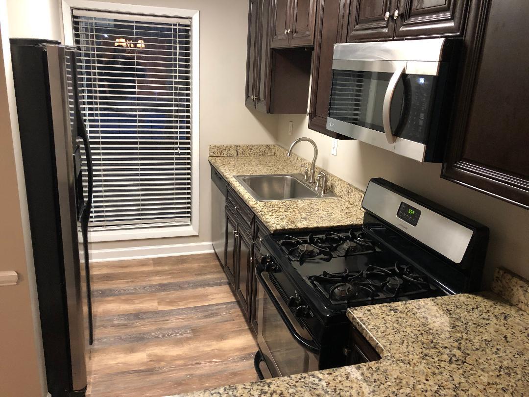 Building Photo - 615 Wynnes Ridge Cir SE