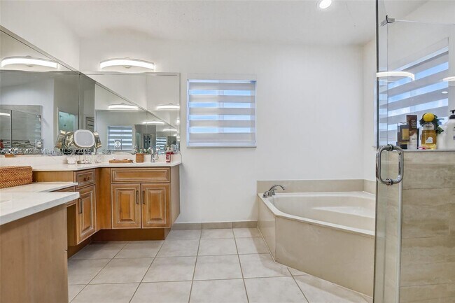 Building Photo - 18950 SW 16th St