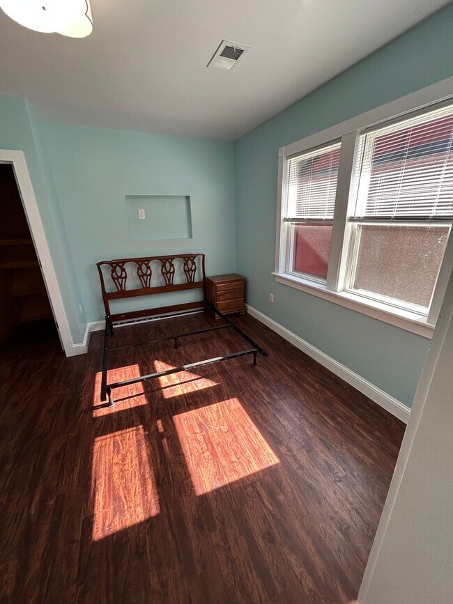 Building Photo - 2 Bedroom 2 Bath Home in Kill Devil Hills