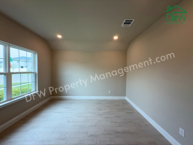 Building Photo - Modern 3-Bedroom Home with Open Layout & Large Backyard in Anna, TX