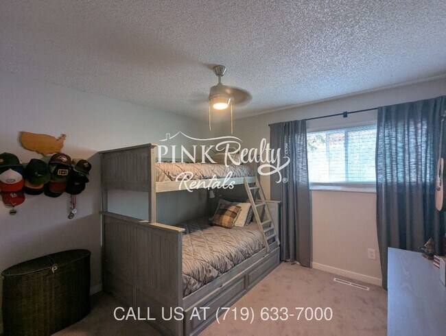 Building Photo - 3230 Breckenridge Dr W