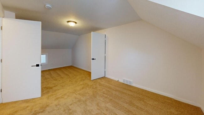 Building Photo - IMMACULATE - Clark / Fulton Area - 3 Bedrooms - 3 Baths - Single Family Home