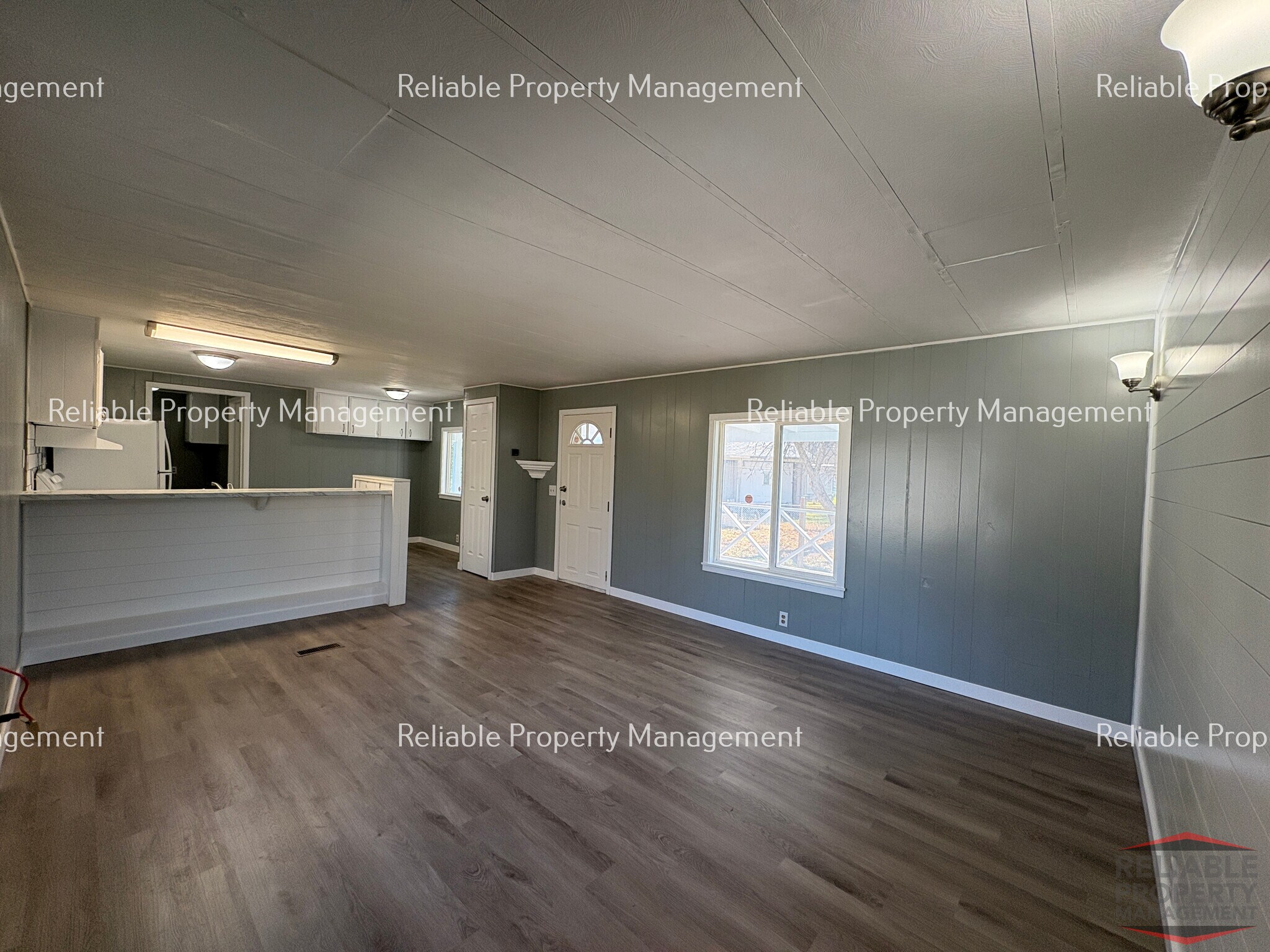 Building Photo - 770 Stevens Dr