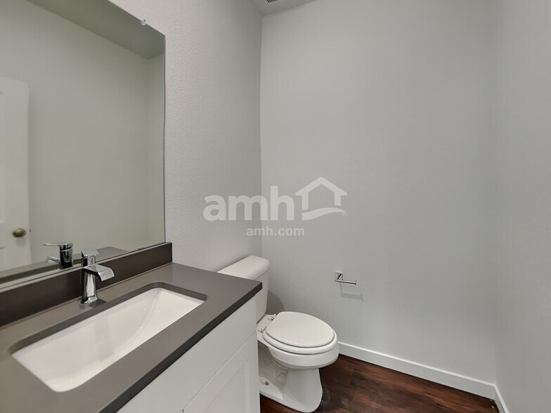 Building Photo - 23624 E 2nd Pl