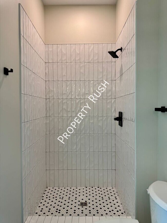 Building Photo - 1865 Zeta Way