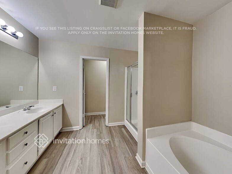 Building Photo - 4328 Savannah Dr