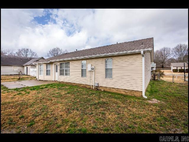 Building Photo - 21 Matthews Ln