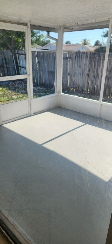 Building Photo - 3104 Primrose Dr