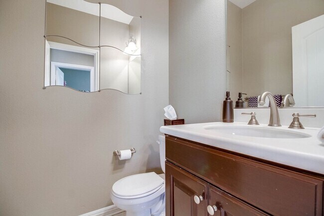 Building Photo - 408 Coastal Hills Dr