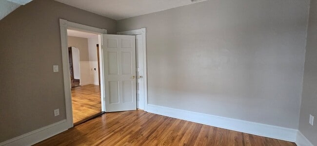 Building Photo - 125 Vernon St