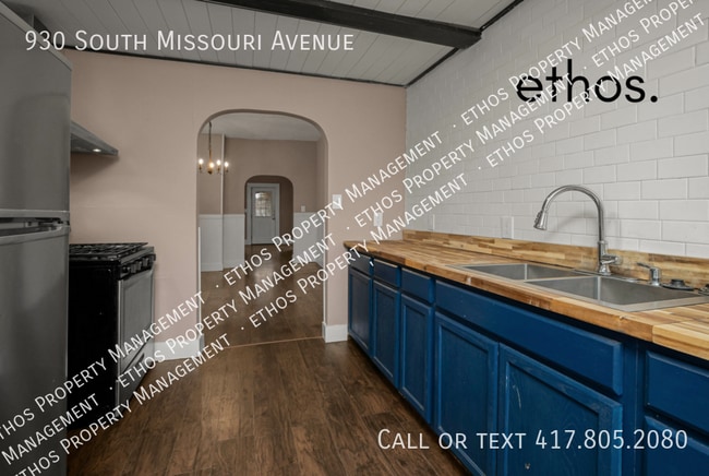 Building Photo - 930 S Missouri Ave