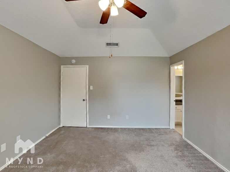 Building Photo - 208 S Malone Rd