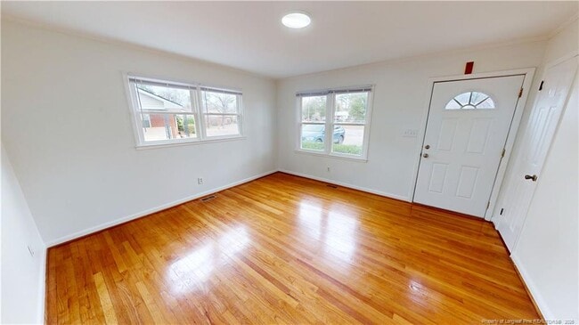 Building Photo - 4020 Welmont Dr