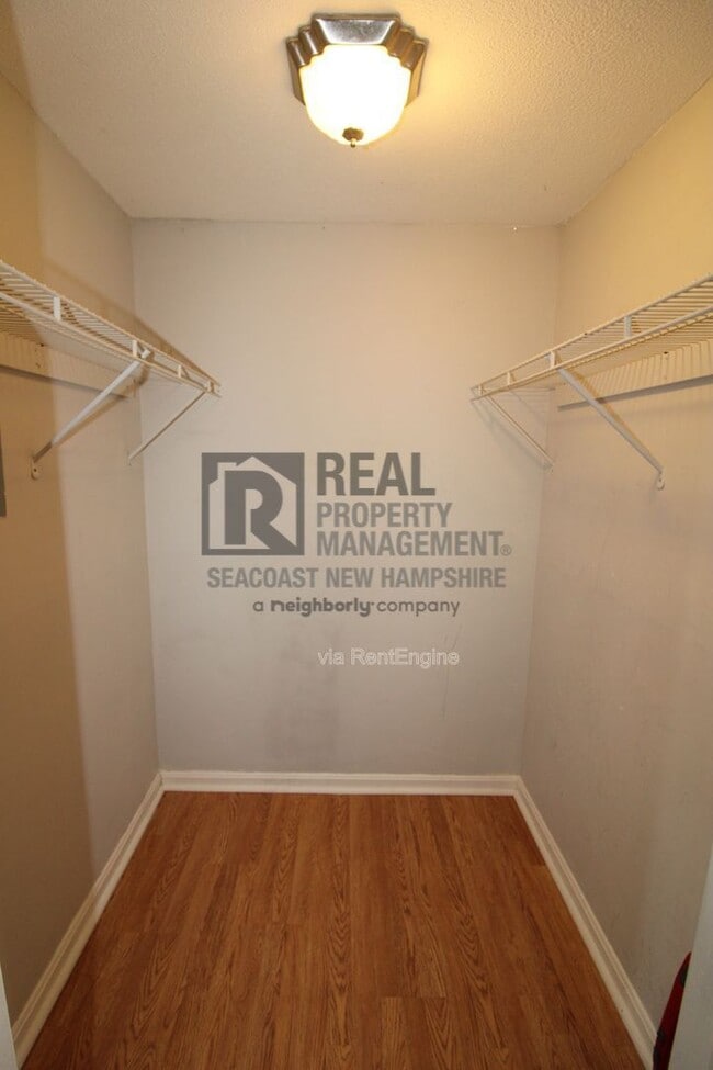 Building Photo - 93 Henry Law Ave