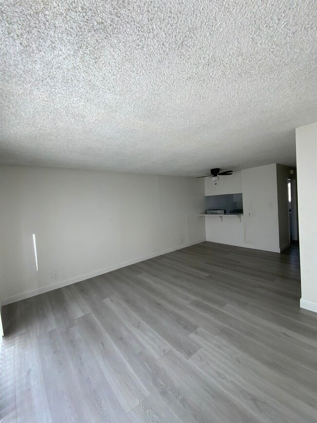 Building Photo - 461 Corte Arango