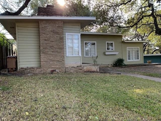 Building Photo - 2207 Montclaire St