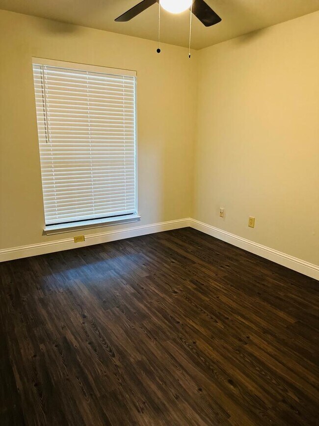 Bedroom - 627 Mountain Side Dr