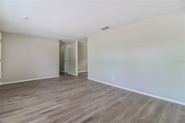 Building Photo - 3914 Deleuil Ave