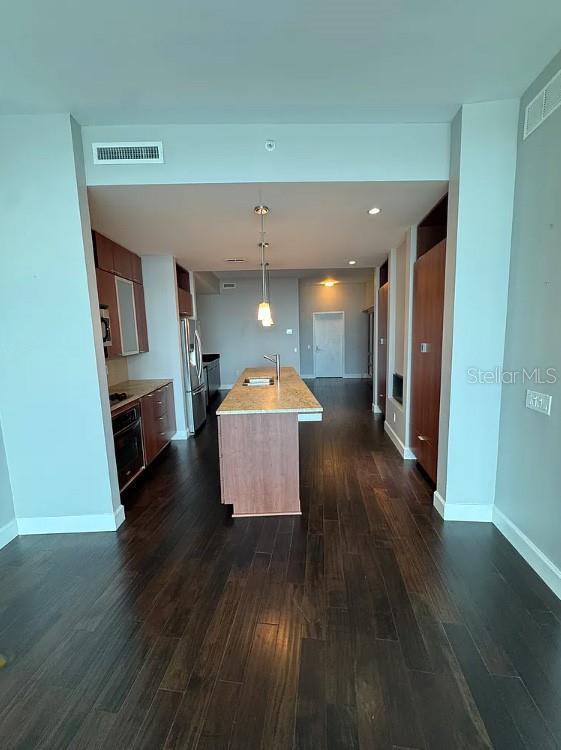 Building Photo - 912 Channelside Dr