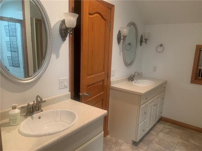 Building Photo - 900 Allegheny Ave