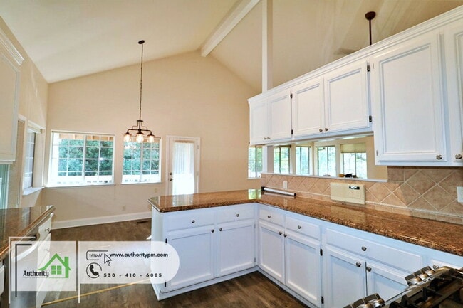 Building Photo - 3747 Sunday Ct
