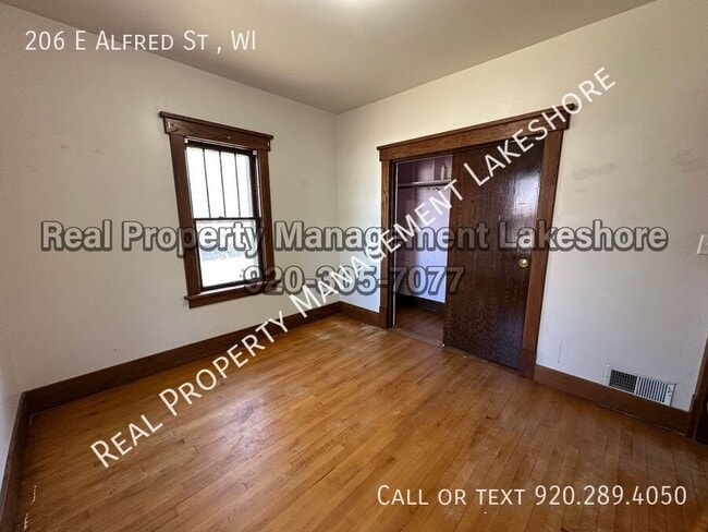 Building Photo - 206 E Alfred St