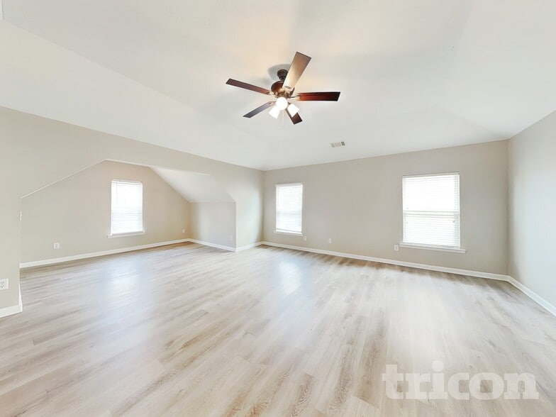 Building Photo - 1289 Avington Glen Dr SE