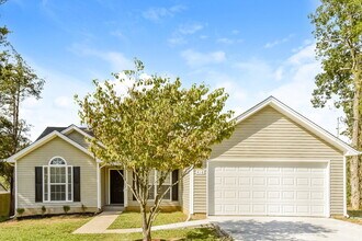 Building Photo - 416 Lake Forest Dr