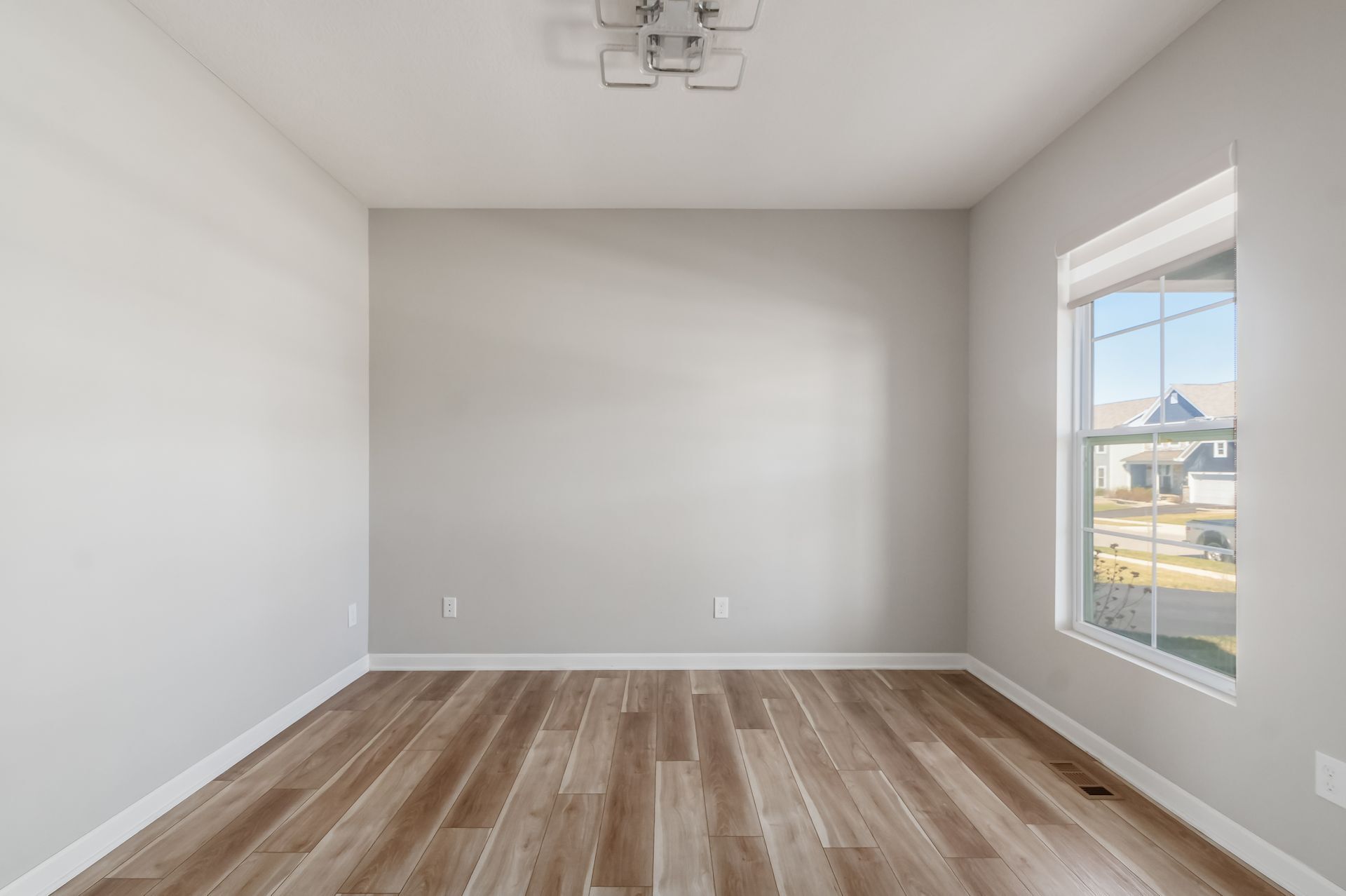 Building Photo - 6688 Constitution Way