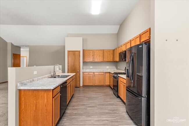 Building Photo - 1978 Eagle Dr