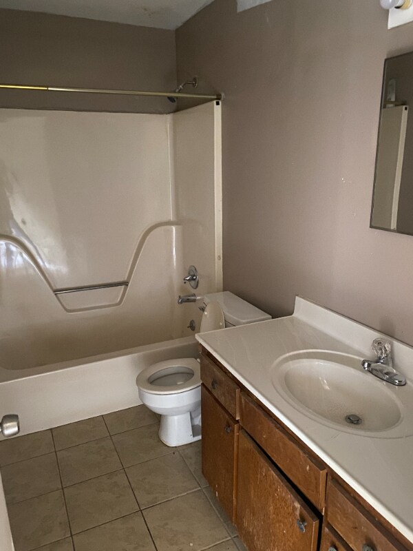 Building Photo - 1001 Kiser Blvd