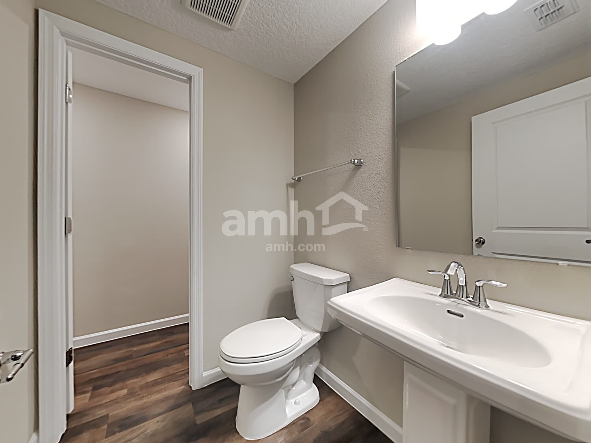 Building Photo - 91 Hemlock Point