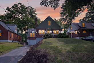 Building Photo - 130 S Barat Ave