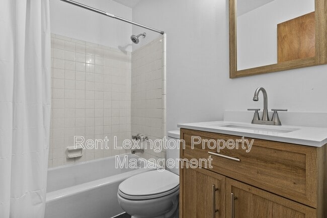 Building Photo - 4021 Victoria Way