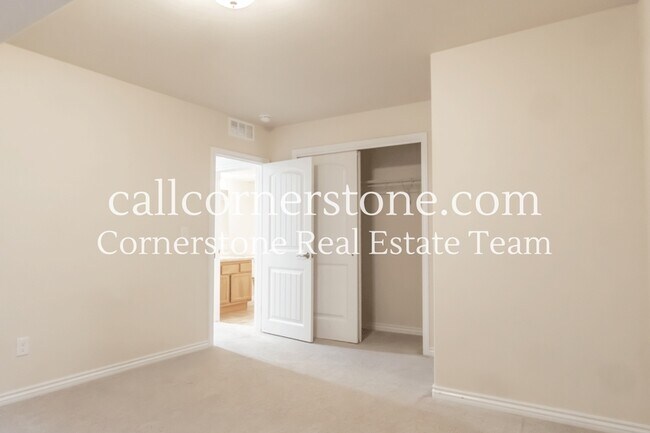Building Photo - 11081 Echo Canyon Dr