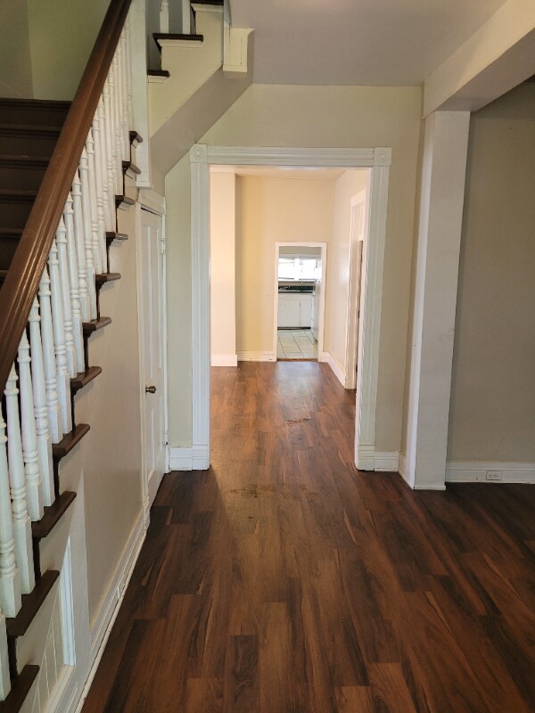 Building Photo - 517 Cumberland St