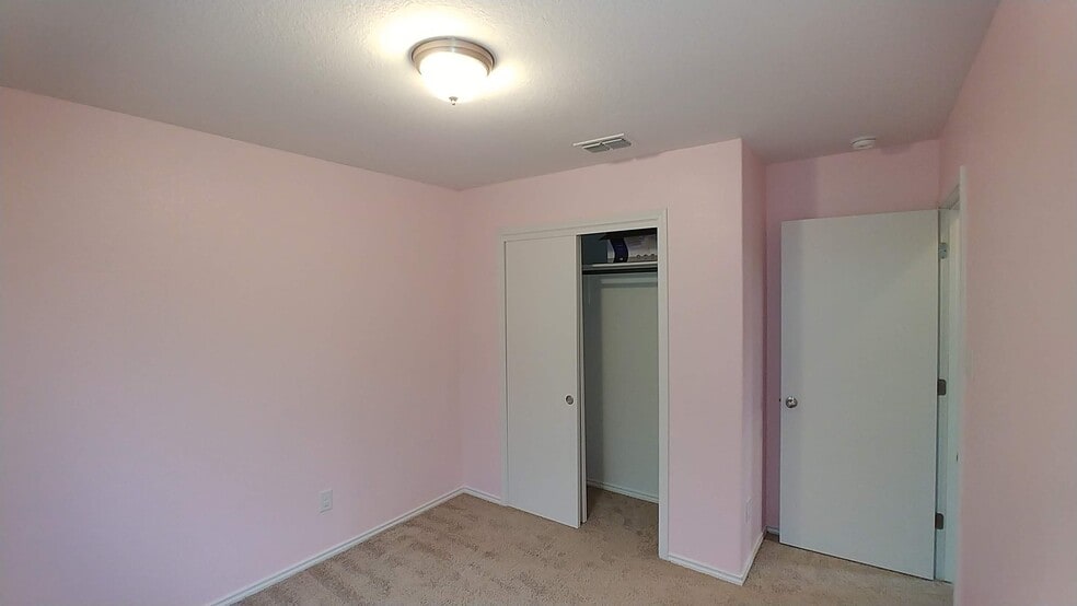 Bed 3 - Painted Gray Now - 1105 Wethersfield Ln