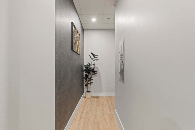 Building Photo - 117 N 15th St