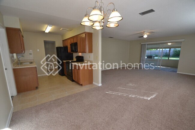 Building Photo - 1500 Overlook Rd