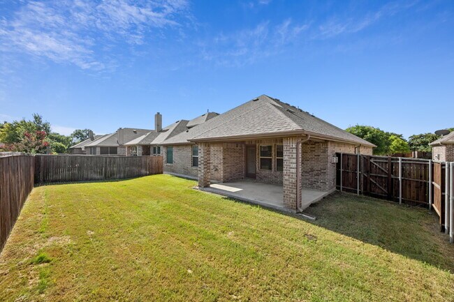 Building Photo - 2317 Houston Dr