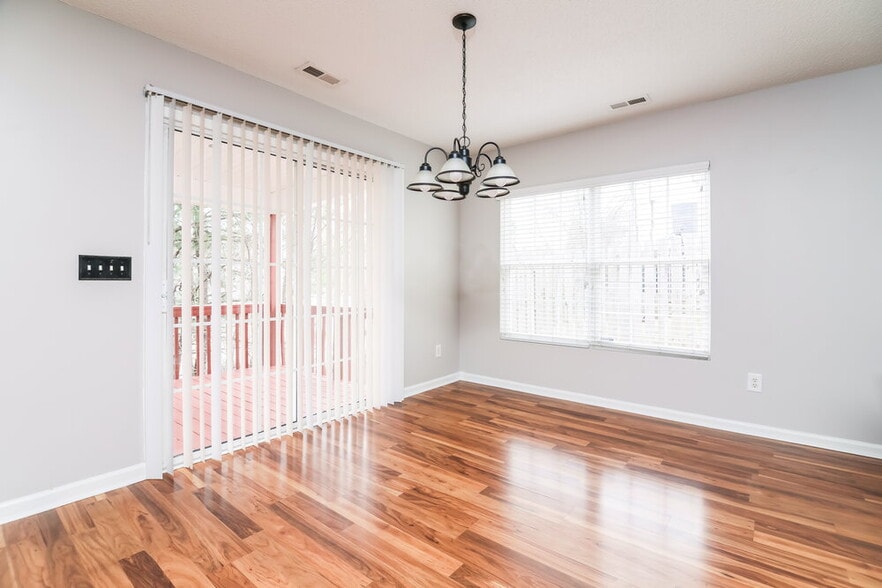 Building Photo - 124 Georgetowne Dr