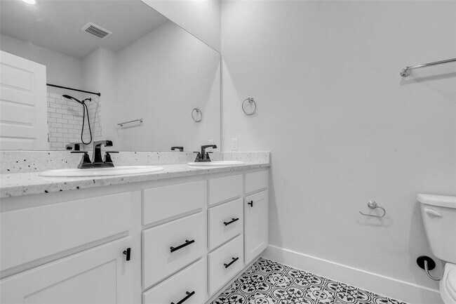 Building Photo - 9219 Trimble Lndg Dr